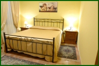 Umbria - Villa Collepera: double bedroom